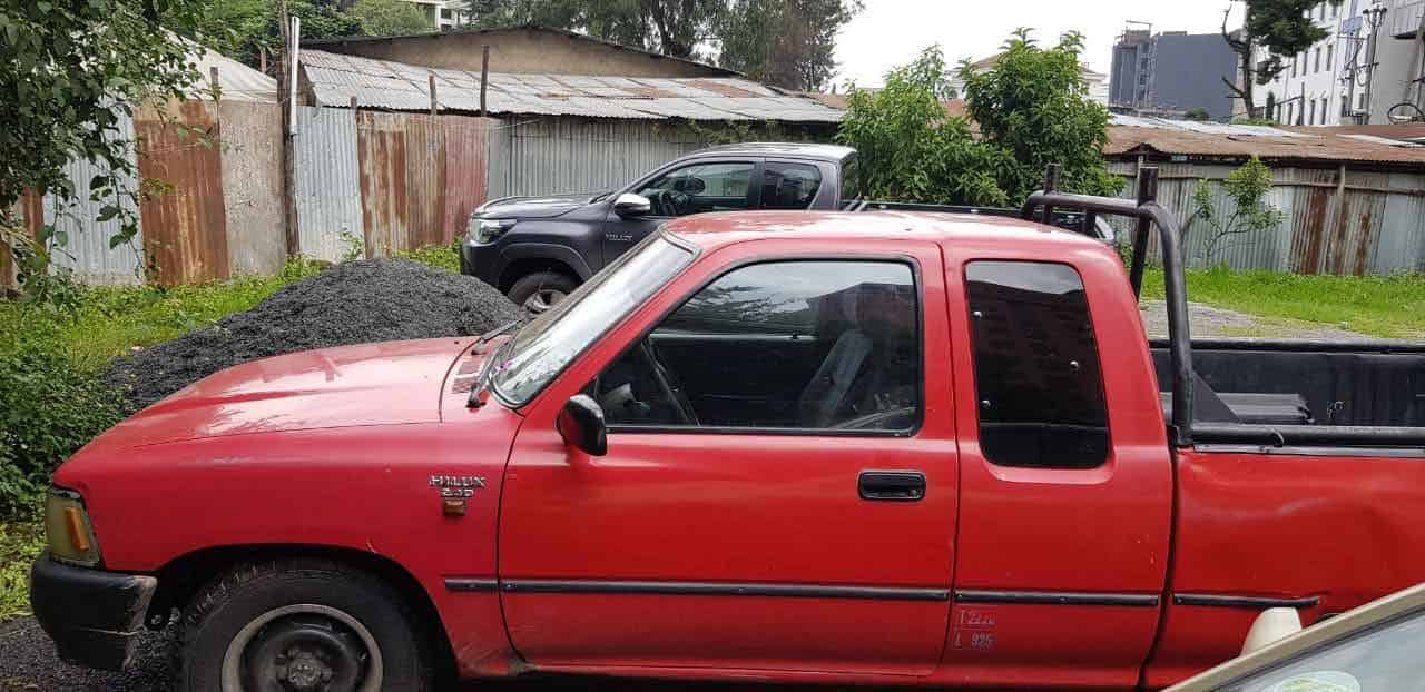 Used Toyota Hilux Pickup 1998 for sale