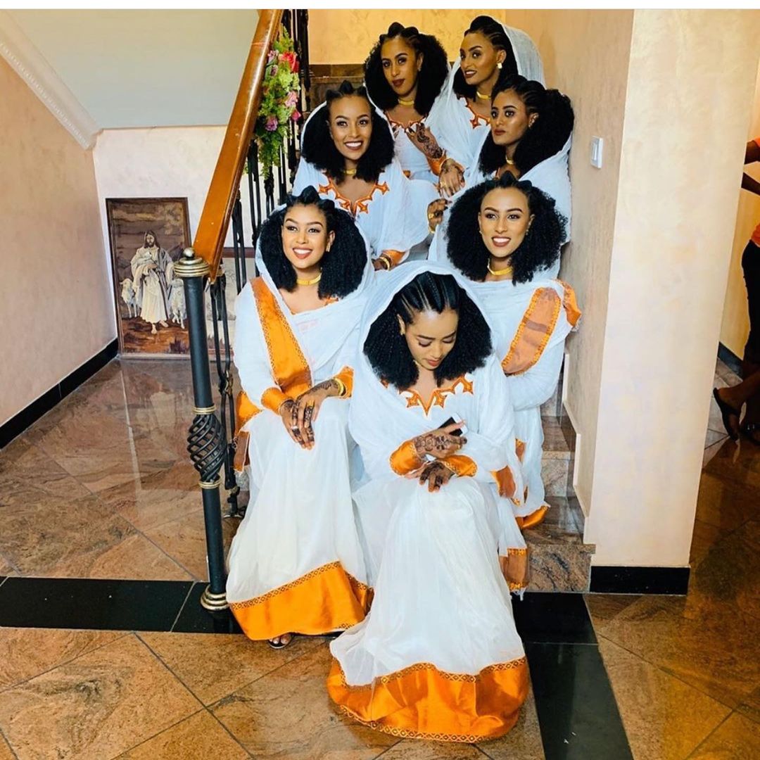 How beautiful are the bridesmaids?