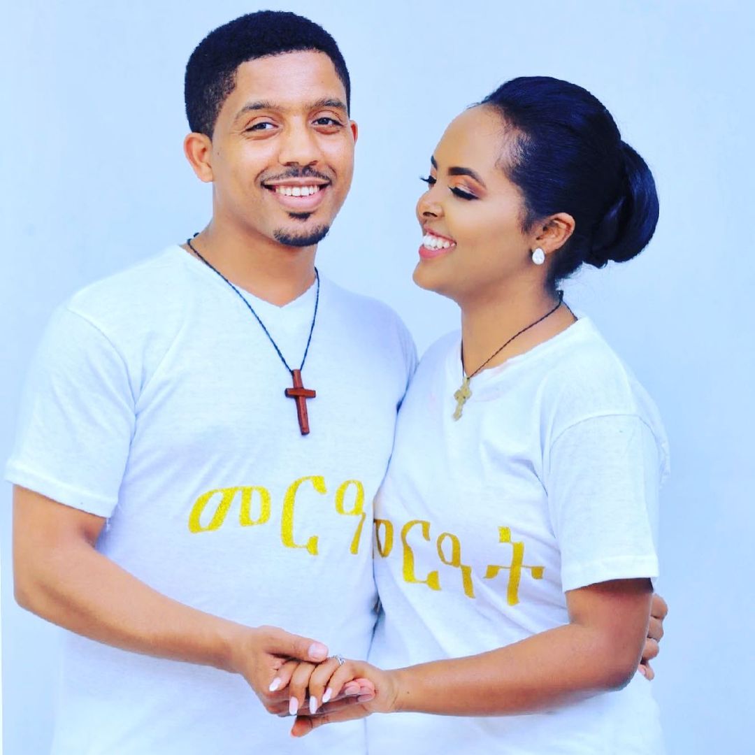 መርዓዊ ... መርዓት 
ሙሽራው.... ሙሽሪት
The Groom & The Bride 
Send us your wedding pics!